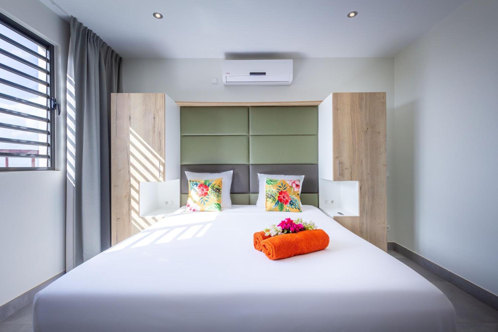 Coral Estate Ocean View Apartments Willemstad Esterno foto