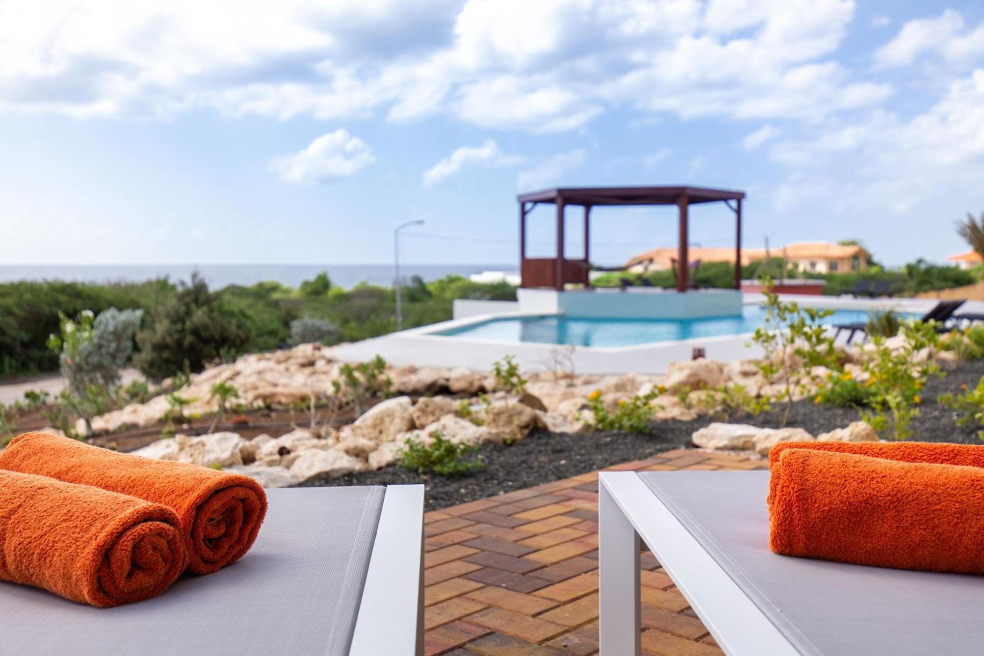 Coral Estate Ocean View Apartments Willemstad Esterno foto